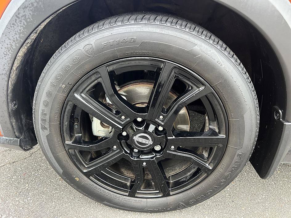 Certified 2023 Nissan Kicks SR w/ SR Premium Package FWD image 9