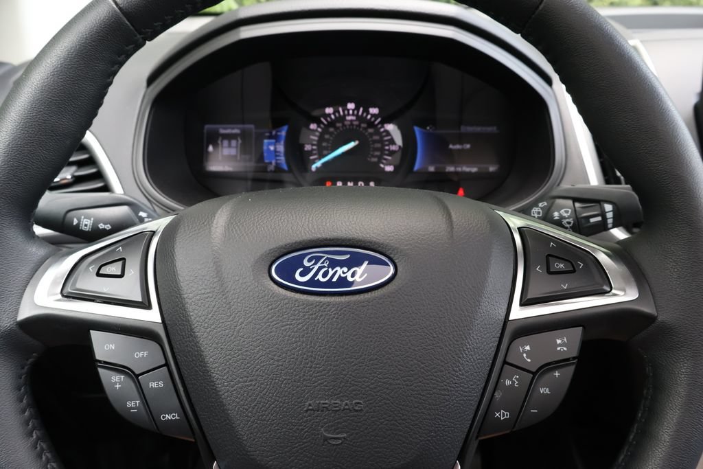 Used 2024 Ford Edge SEL w/ Convenience Package AWD/4WD image 30