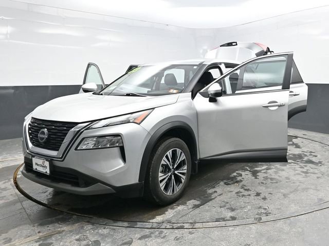 Used 2023 Nissan Rogue SV image 42