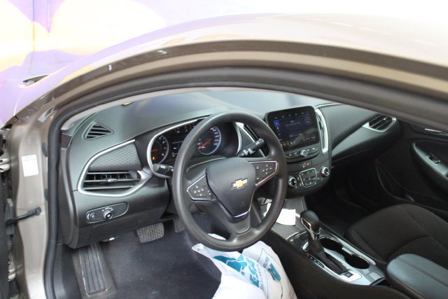 Used 2023 Chevrolet Malibu LT FWD image 9