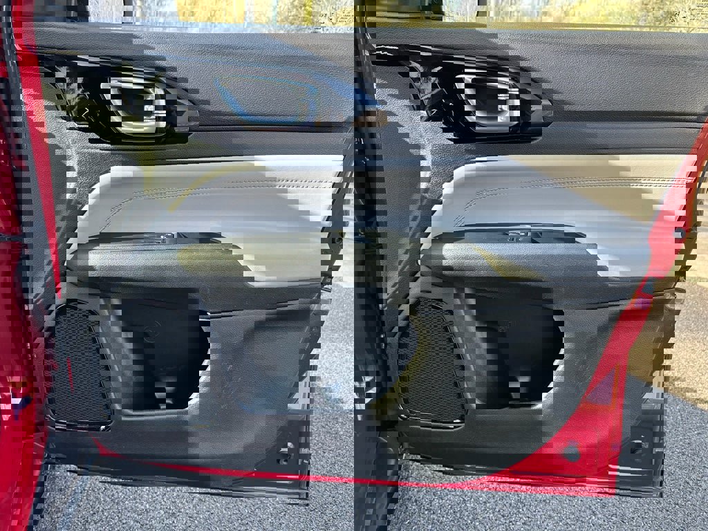 Used 2023 Jeep Compass Limited image 30