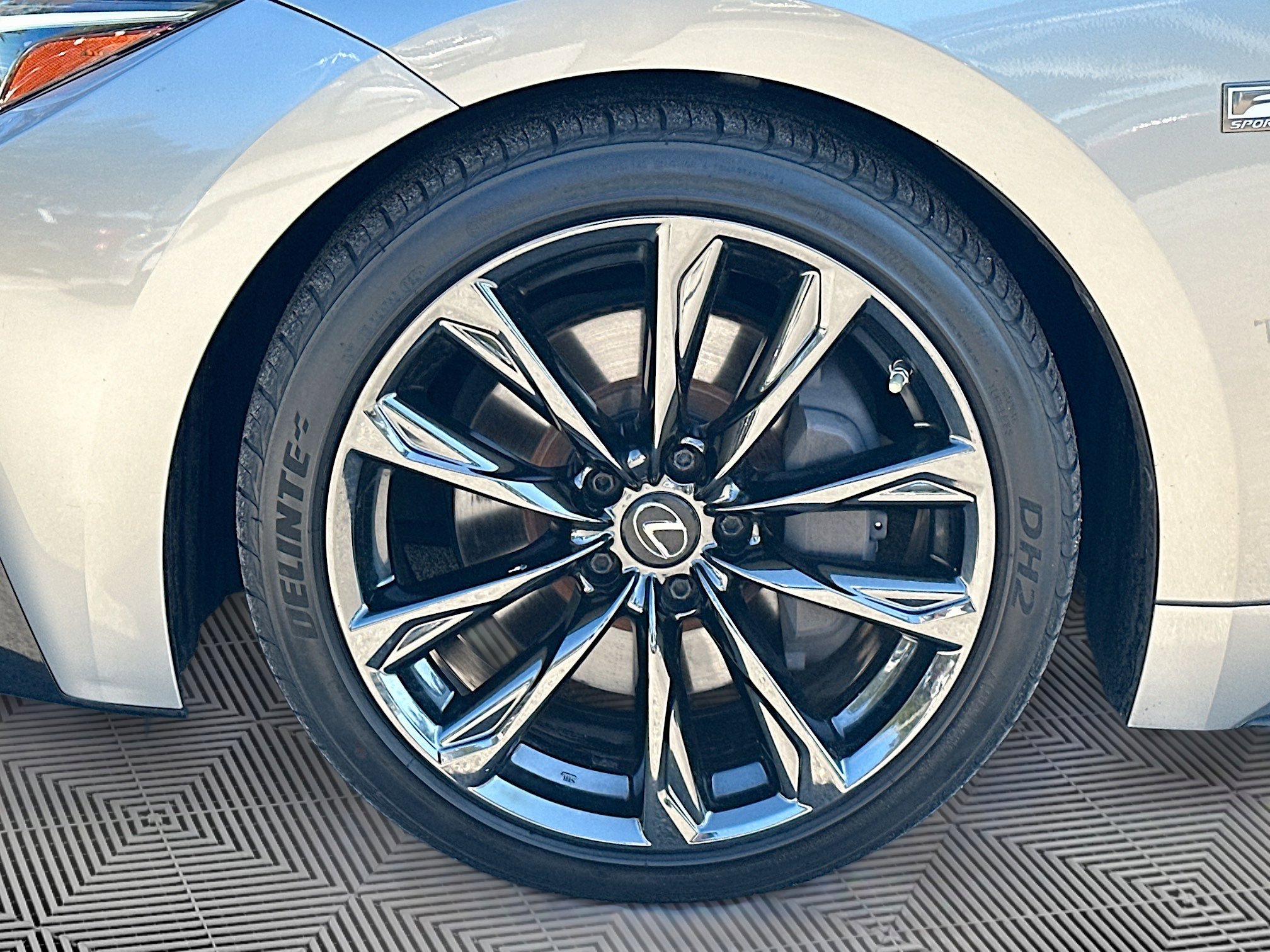 Used 2022 Lexus IS 350 F Sport image 37