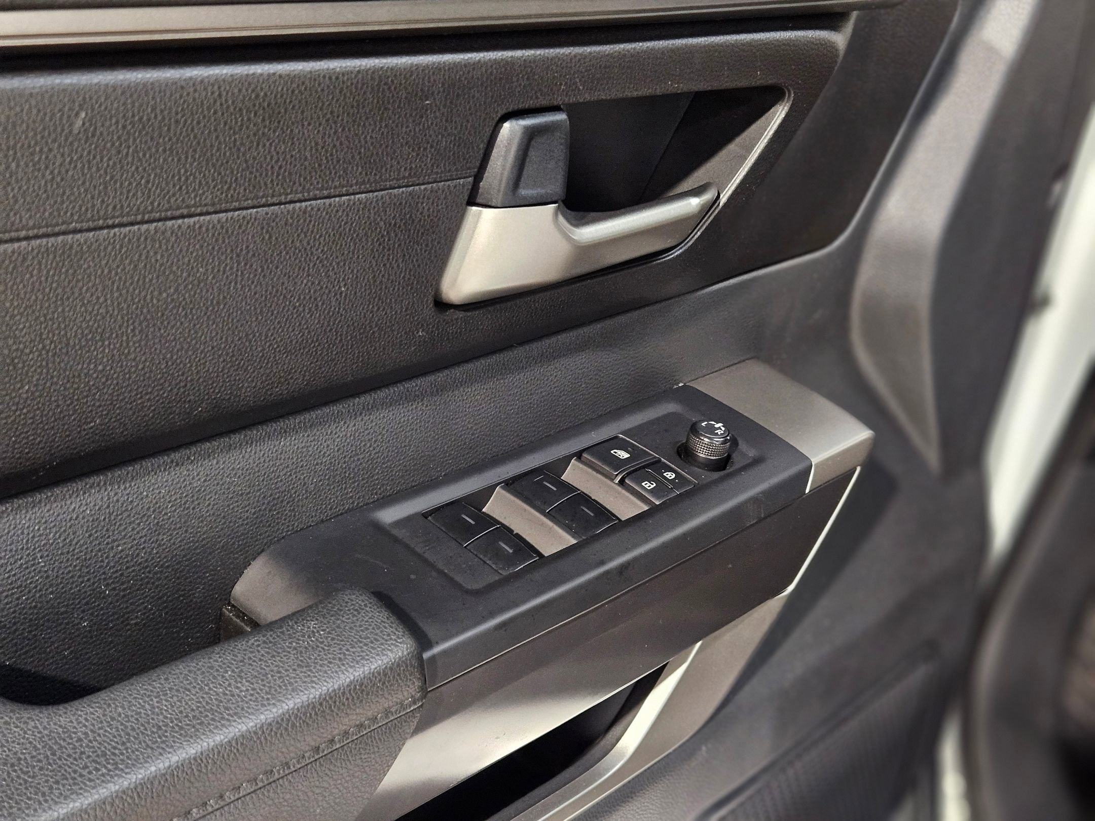 Used 2025 Toyota Tundra SR5 image 21