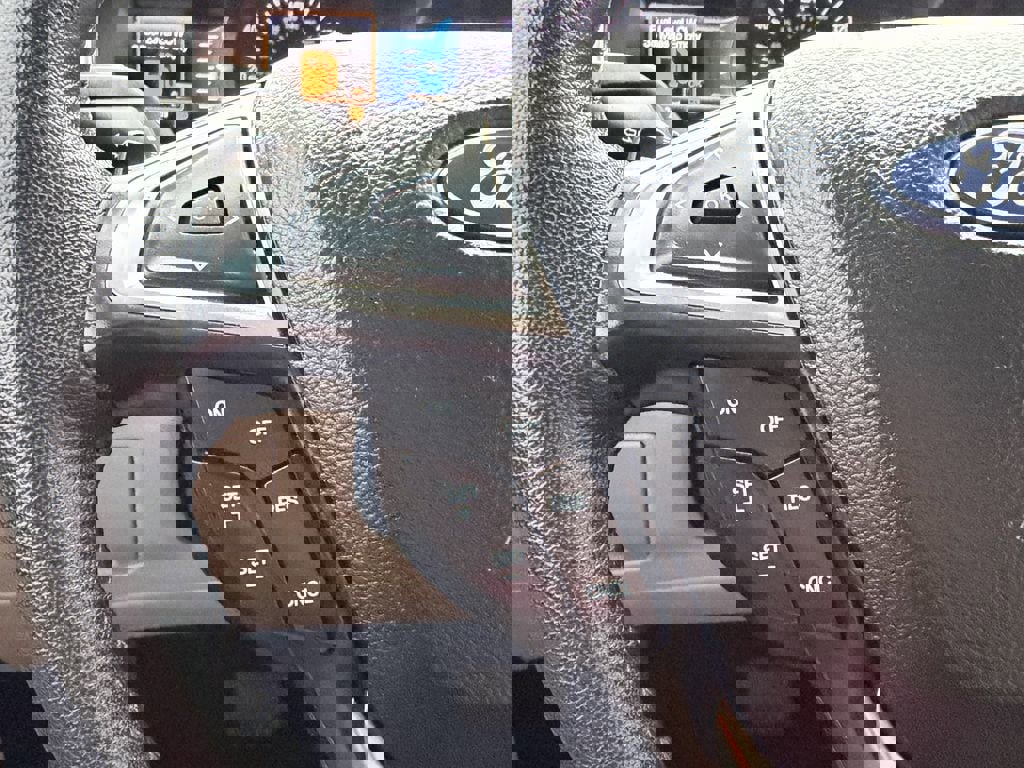 Used 2018 Ford Edge Titanium w/ Technology Package image 29