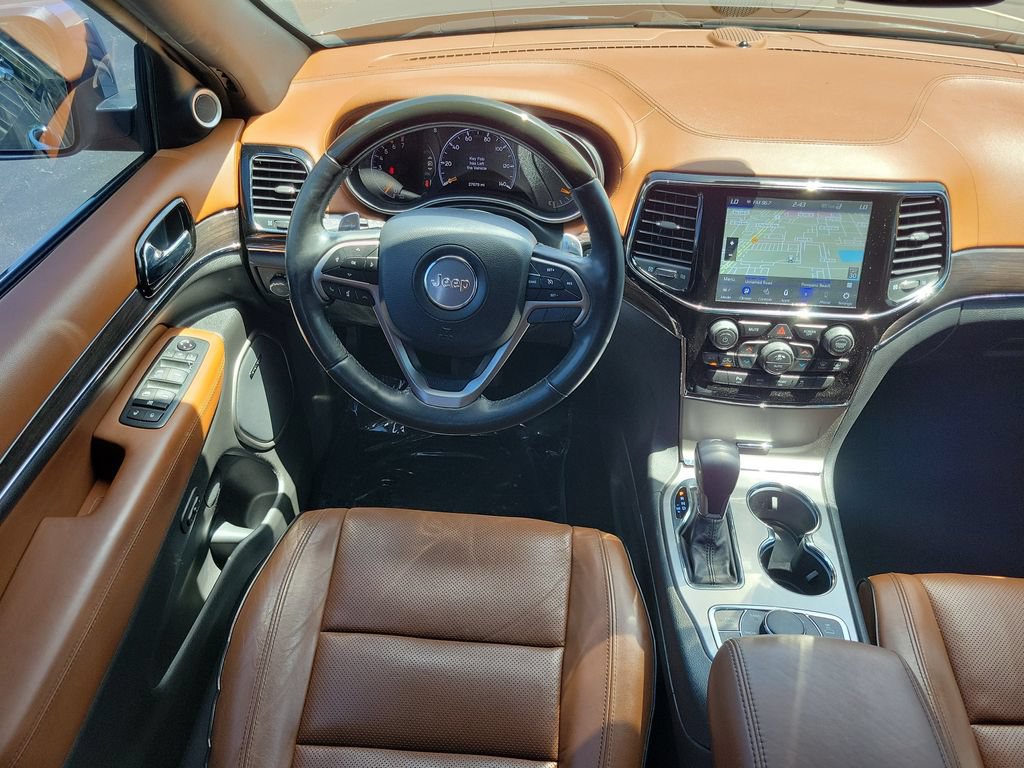 Used 2020 Jeep Grand Cherokee Overland AWD/4WD image 22