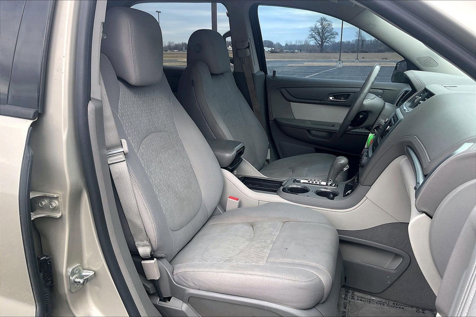 Used 2013 GMC Acadia SLE image 8
