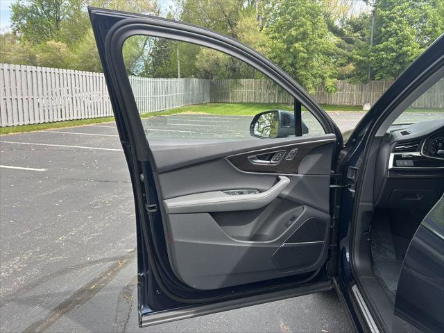 Used 2025 Audi Q7 3.0T Premium Plus w/ Premium Plus Package AWD/4WD image 21