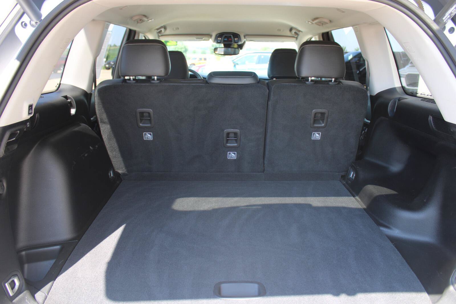 Used 2023 Jeep Grand Cherokee Limited AWD/4WD image 27