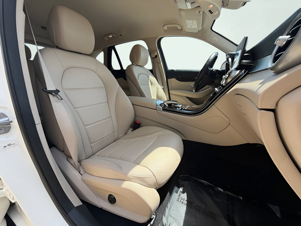 Used 2016 Mercedes-Benz GLC 300 image 20