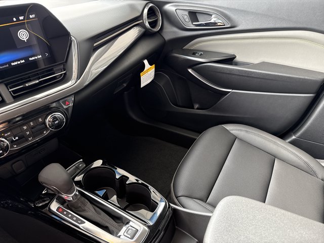 New 2026 Chevrolet Trax ACTIV w/ Driver Confidence Package FWD image 19