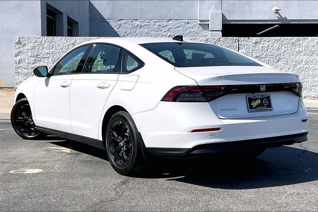 Used 2025 Honda Accord SE image 10