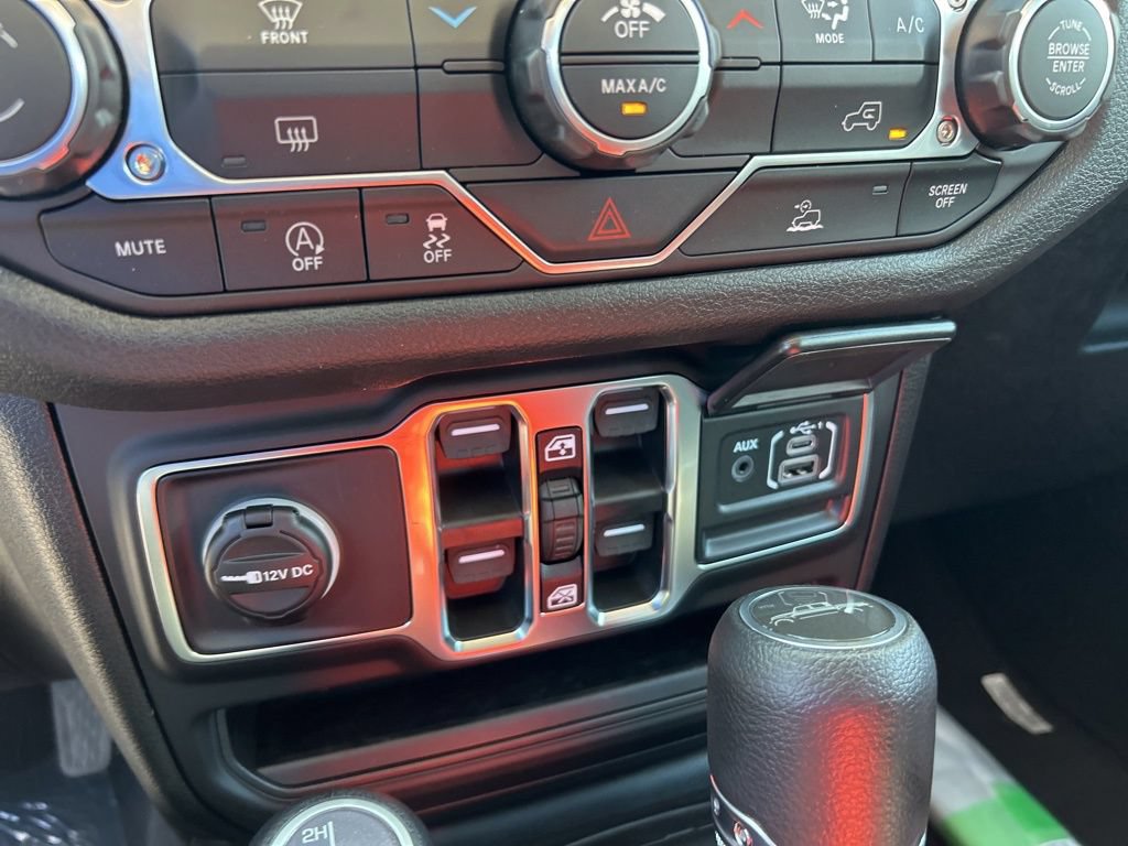 New 2026 Jeep Gladiator Sport AWD/4WD image 38