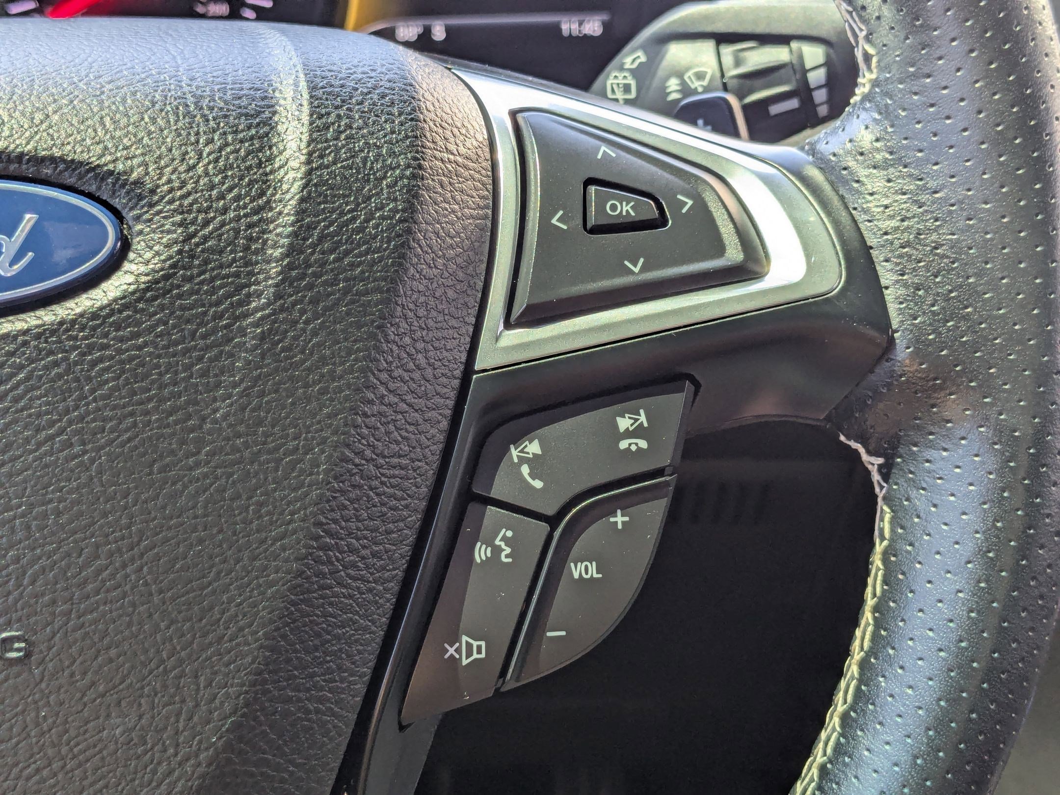 Used 2019 Ford Edge ST w/ Equipment Group 401A AWD/4WD image 21