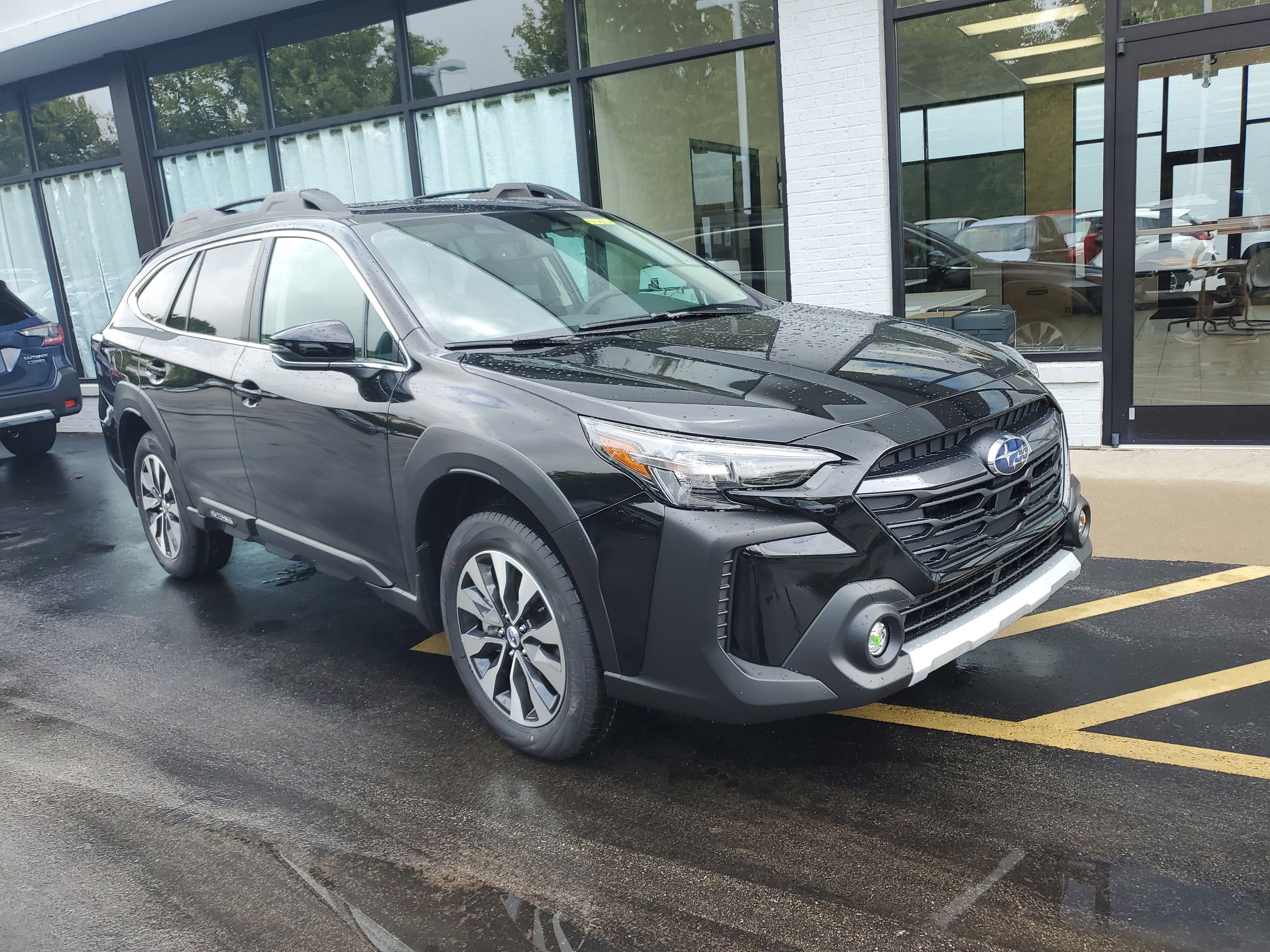 Used 2025 Subaru Outback Limited w/ Popular Package #2 image 4