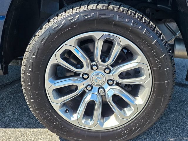 Used 2023 RAM 1500 Laramie AWD/4WD image 9