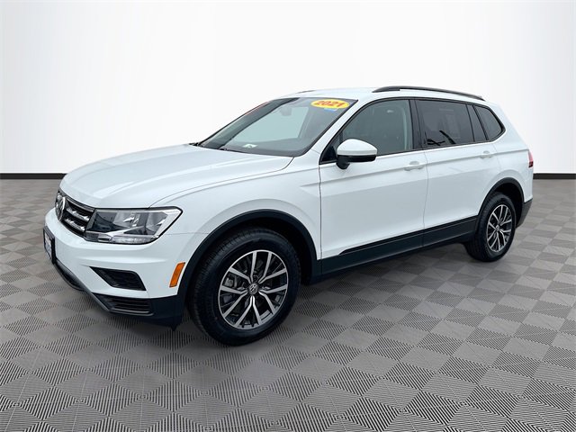 Used 2021 Volkswagen Tiguan S image 3