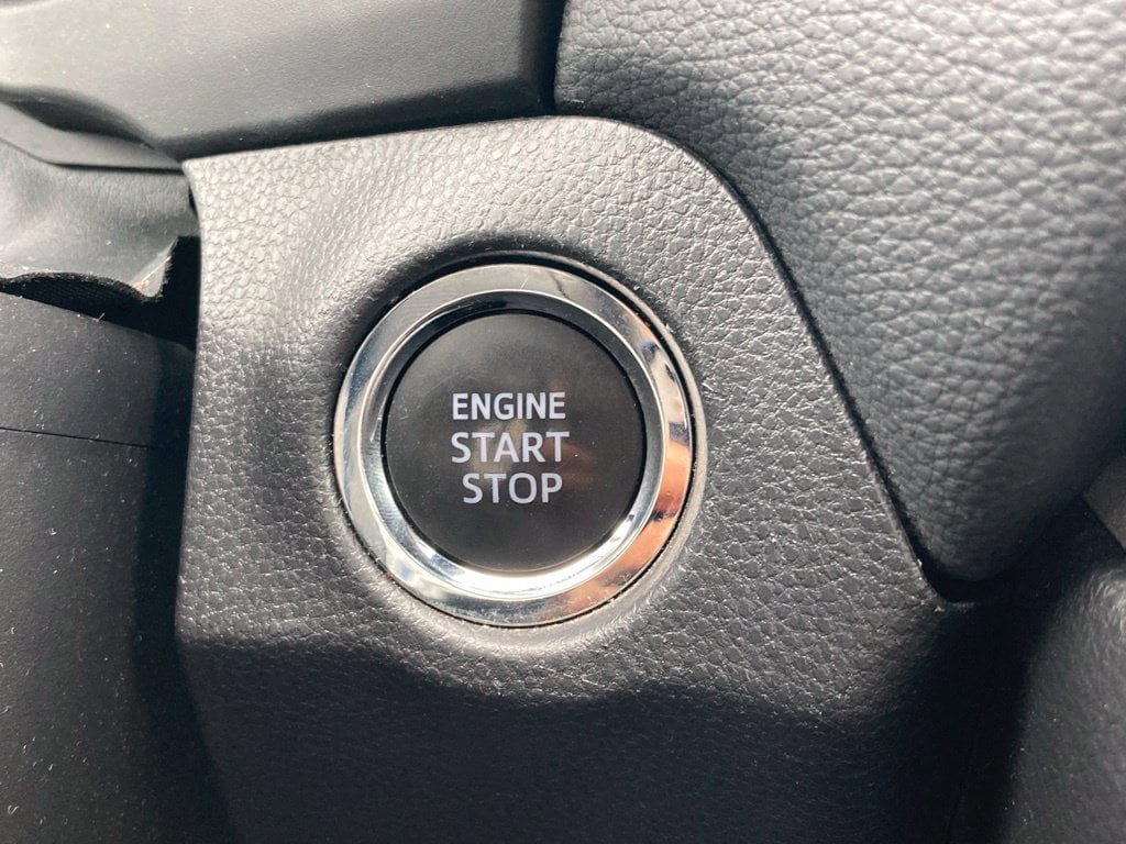 Certified 2025 Toyota RAV4 XLE FWD image 16