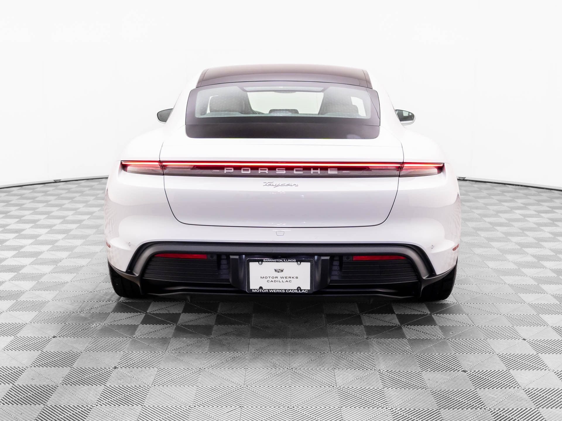 Used 2023 Porsche Taycan RWD image 4