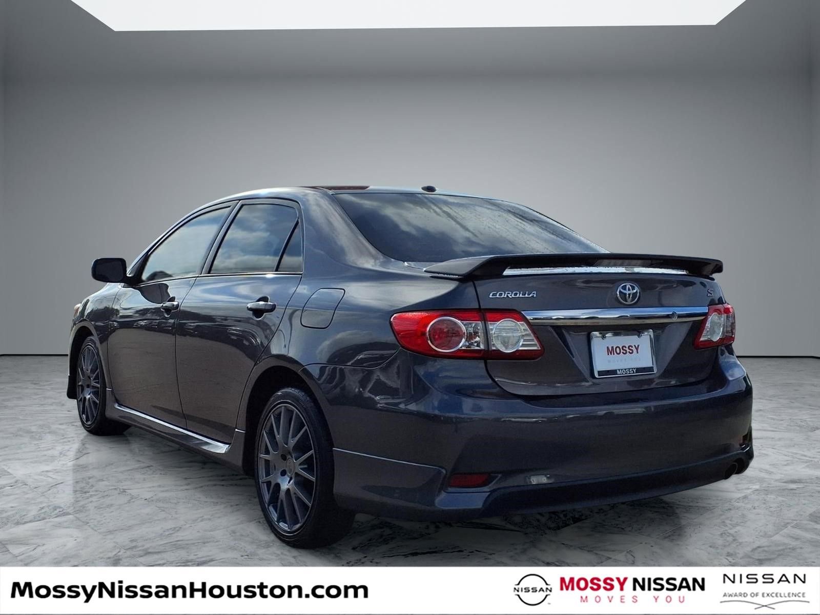 Used 2013 Toyota Corolla S w/ Premium Pkg image 2