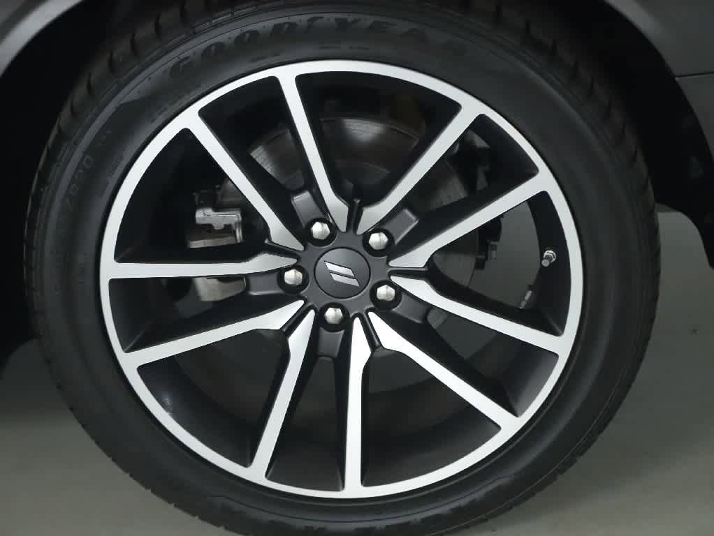 Used 2023 Dodge Challenger R/T w/ Cold Weather Group RWD image 38