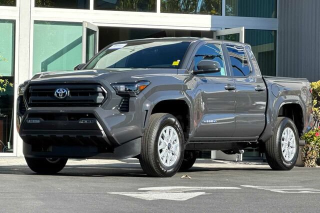 Used 2026 Toyota Tacoma SR5 AWD/4WD image 8