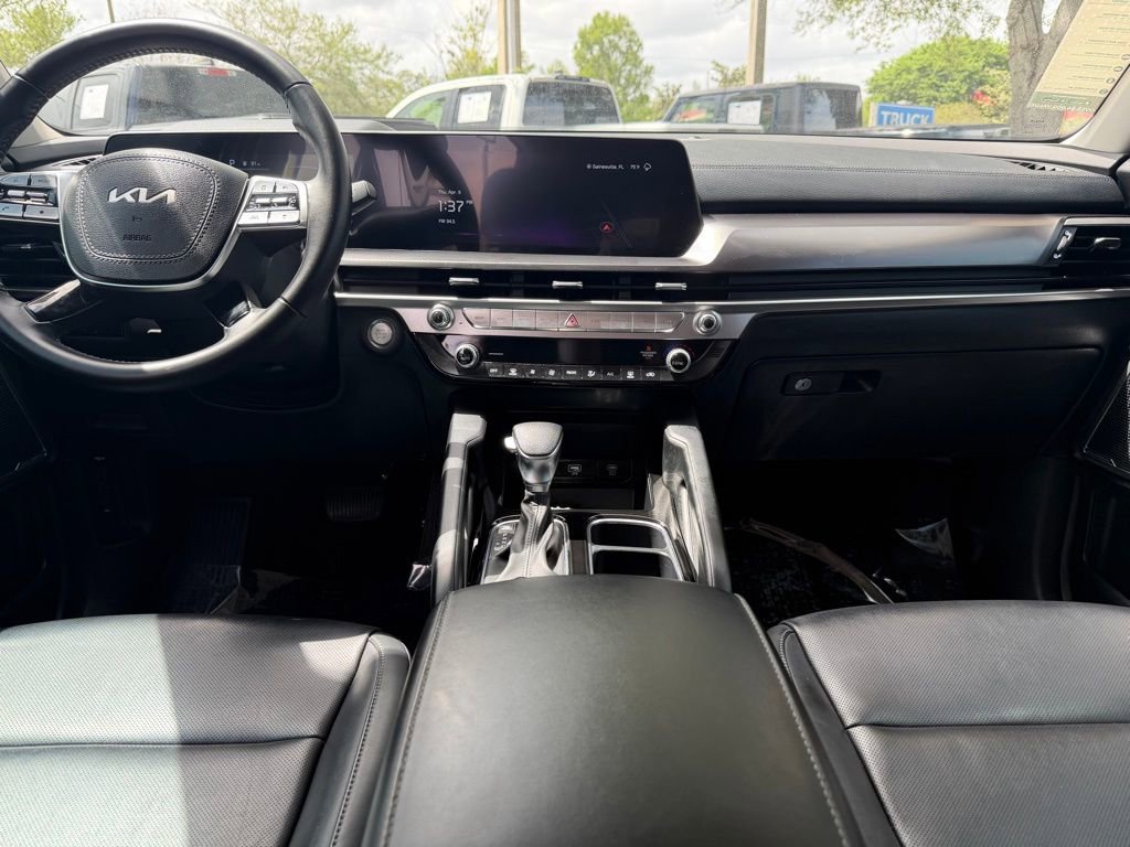 Used 2024 Kia Telluride LX FWD image 14