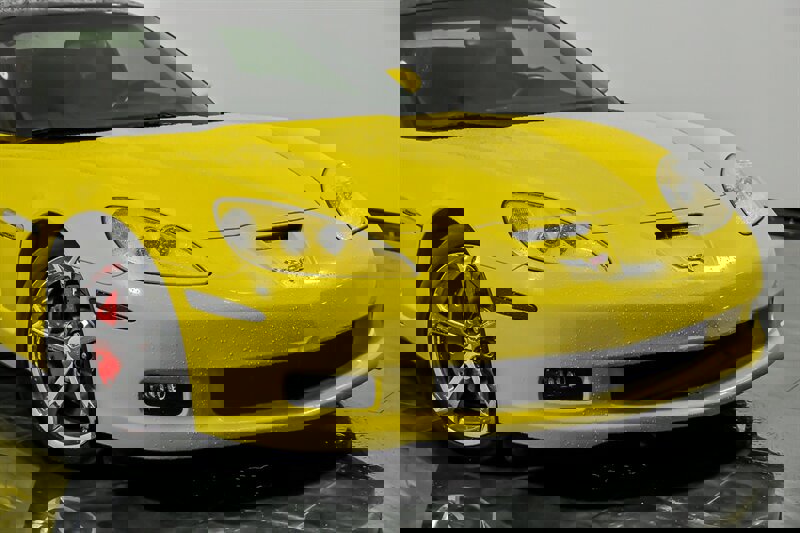 Used 2012 Chevrolet Corvette Grand Sport w/ 3LT Preferred Equipment Group image 2