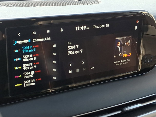 Certified 2025 Hyundai Palisade SEL image 18