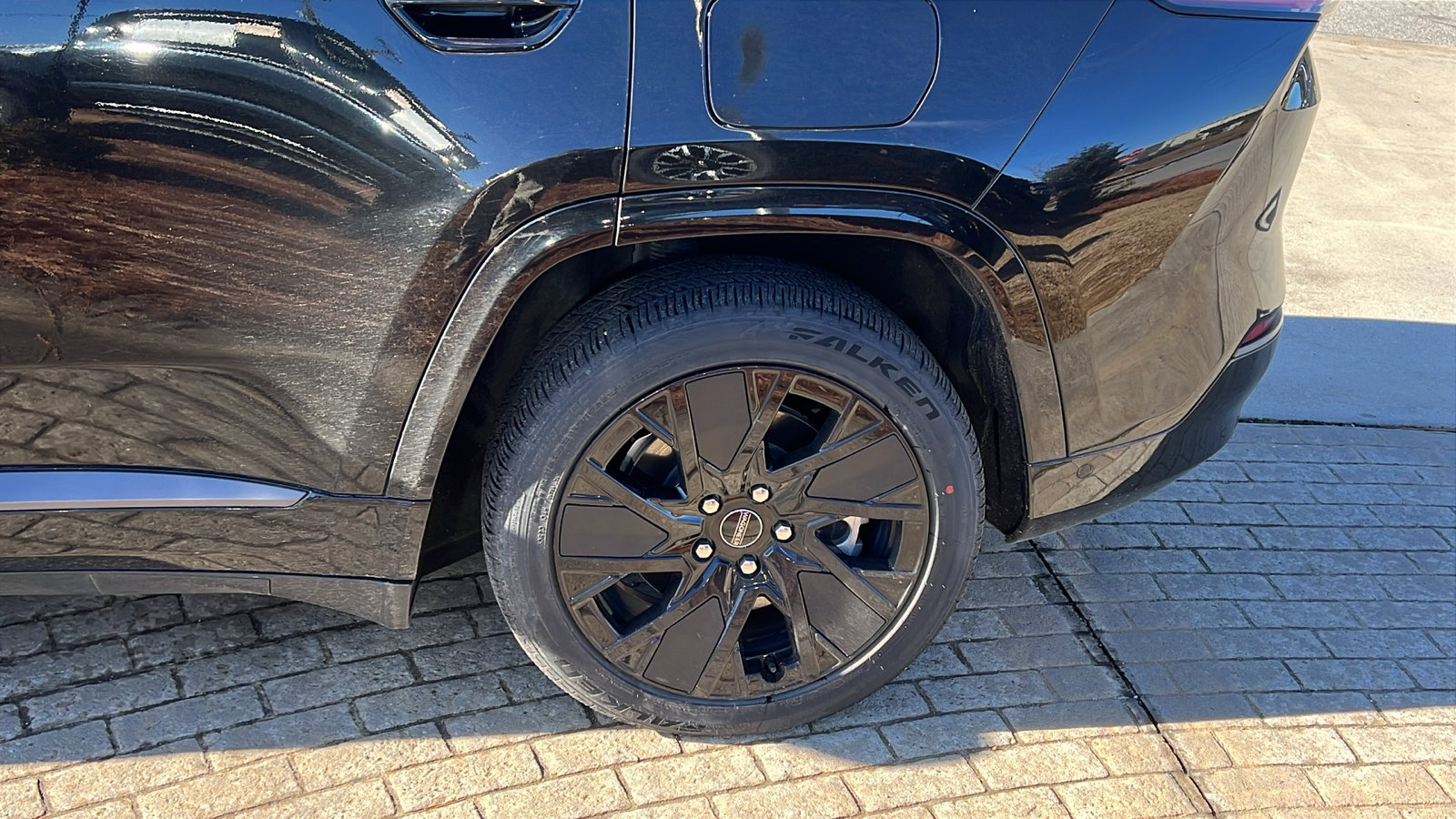 Used 2024 Jeep Wagoneer Launch Edition image 12