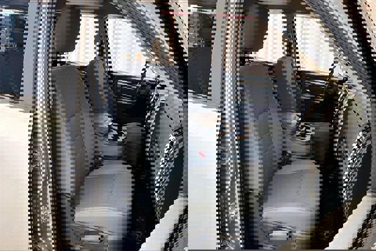 Used 2019 RAM 1500 Classic SLT image 16