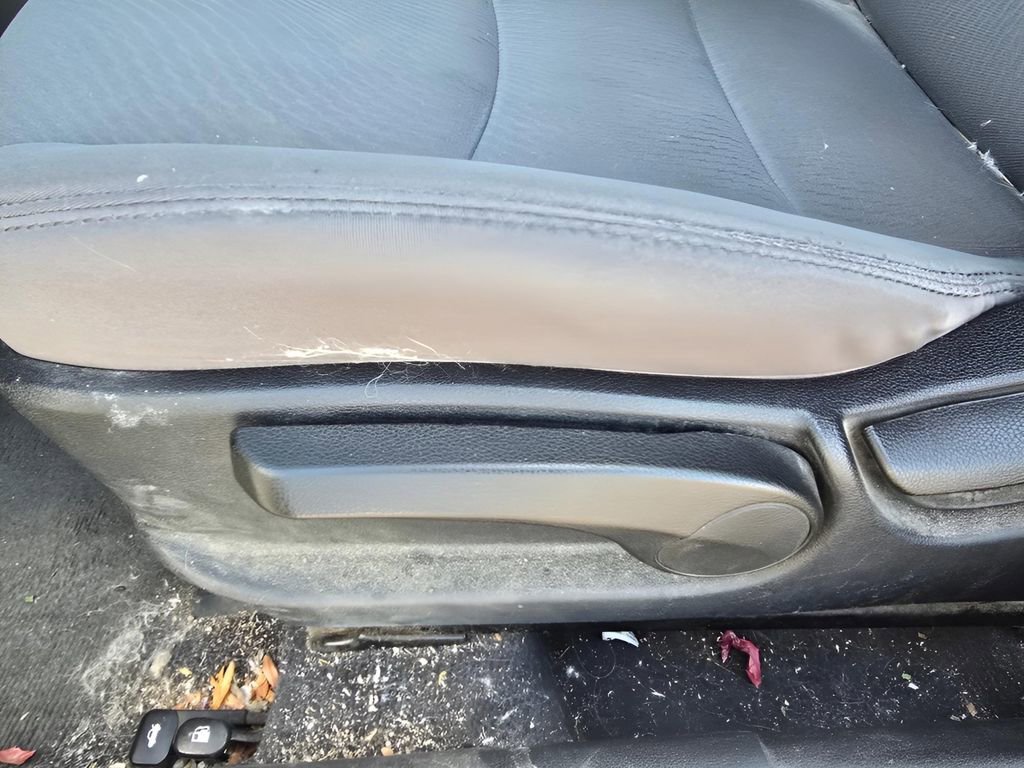 Used 2016 Hyundai Elantra SE image 13