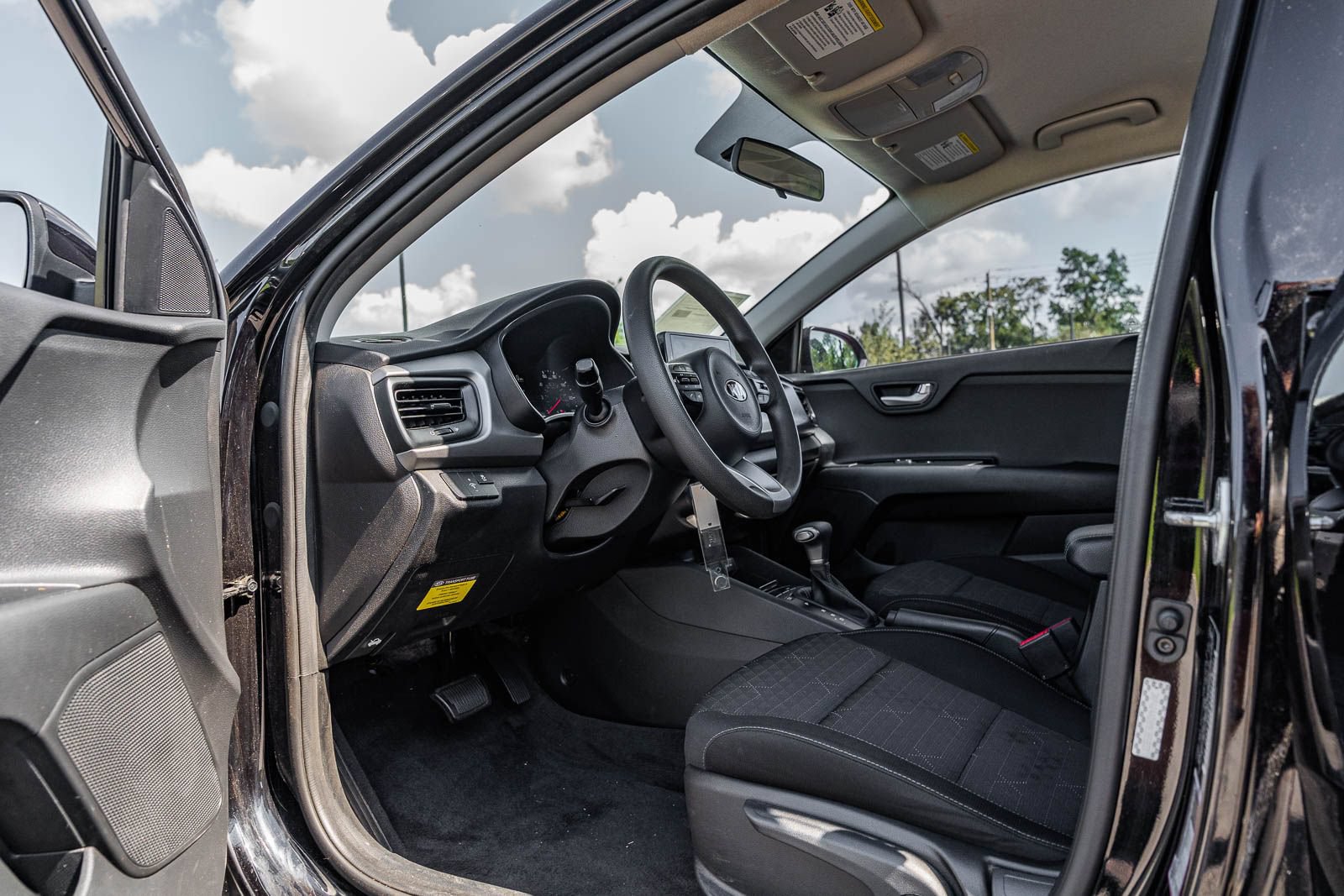 Used 2021 Kia Rio S FWD image 17