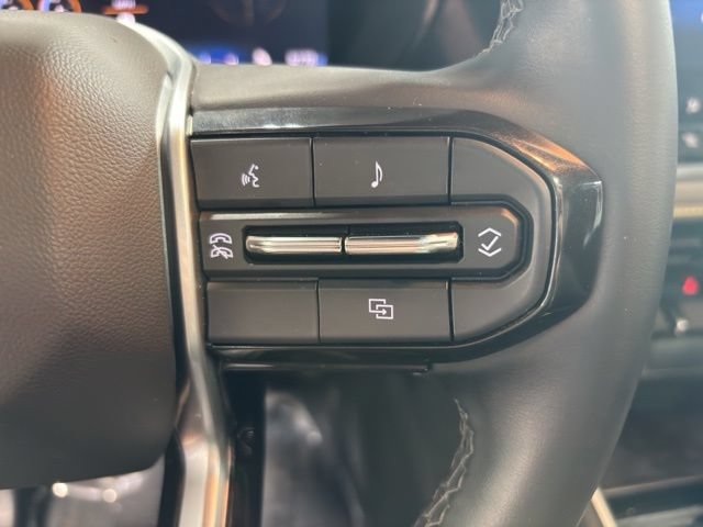 Used 2024 Chevrolet Colorado ZR2 w/ Technology Package AWD/4WD image 29