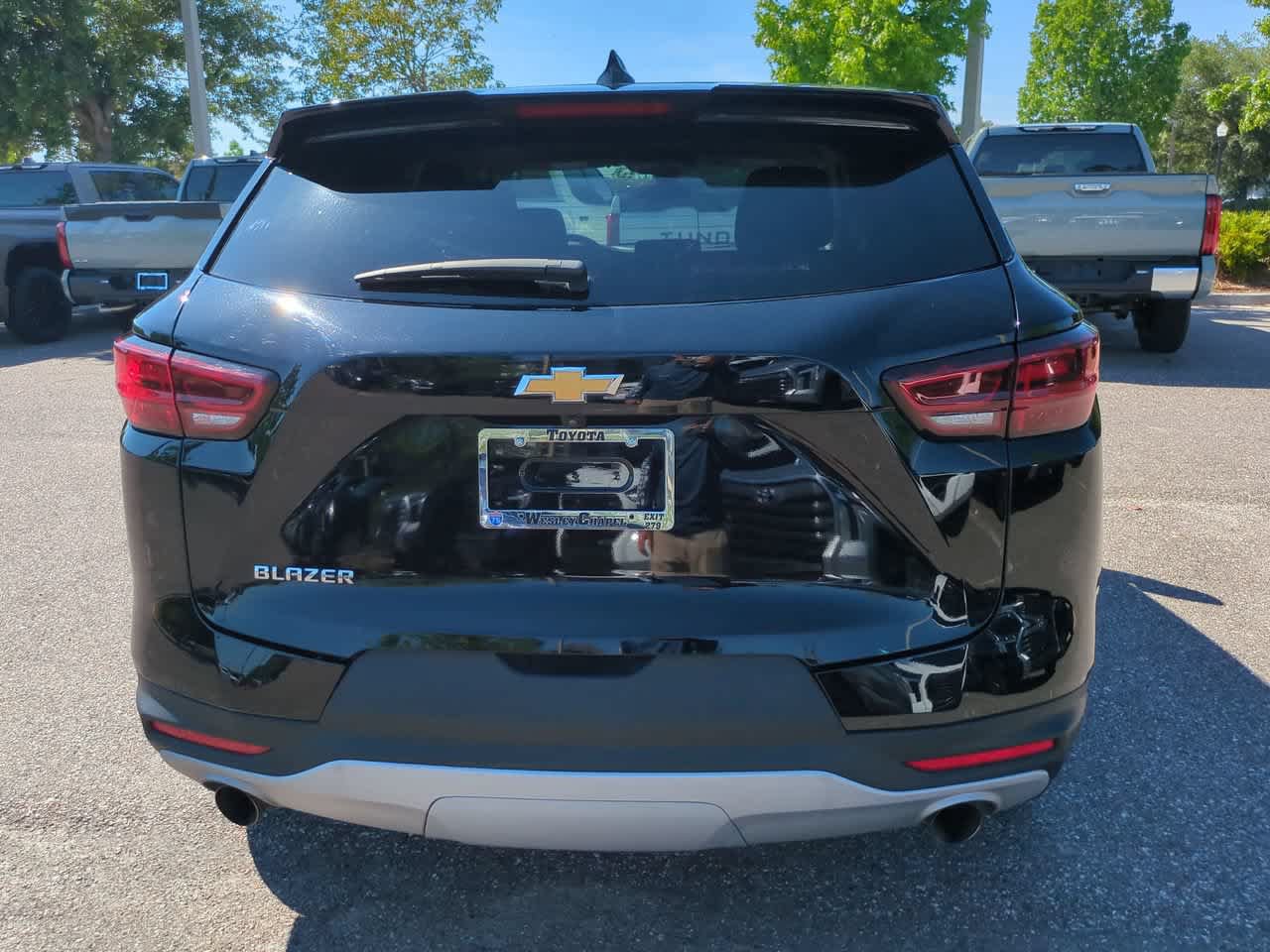 Used 2025 Chevrolet Blazer LT FWD image 5