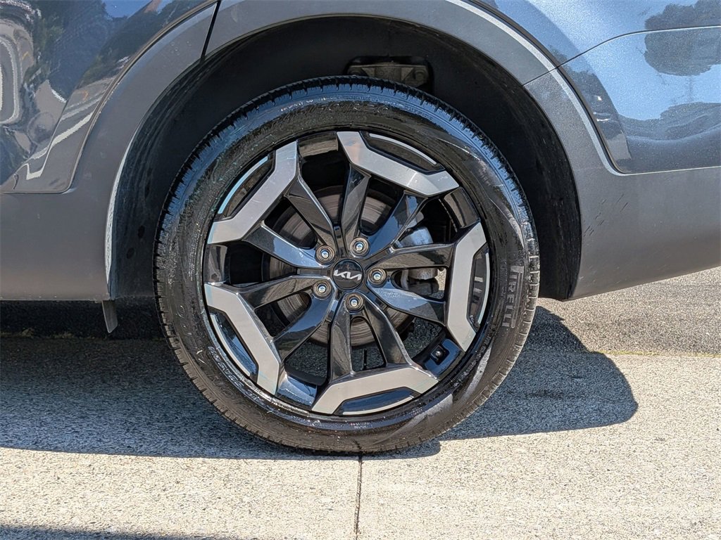 Used 2023 Kia Telluride S image 30