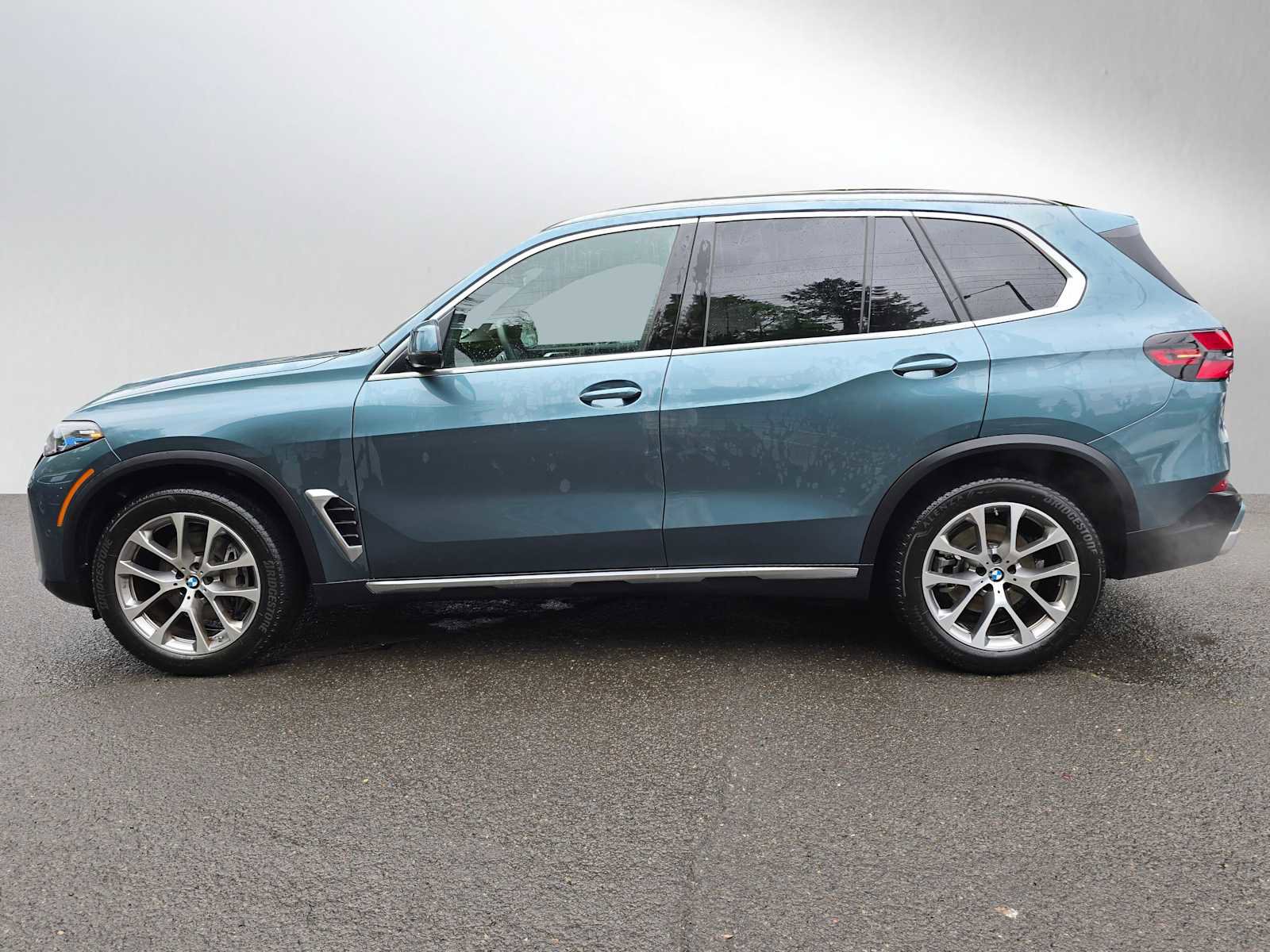 Used 2026 BMW X5 xDrive40i AWD/4WD image 6