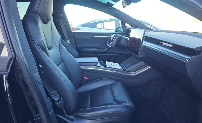 Used 2022 Tesla Model X Plaid image 10