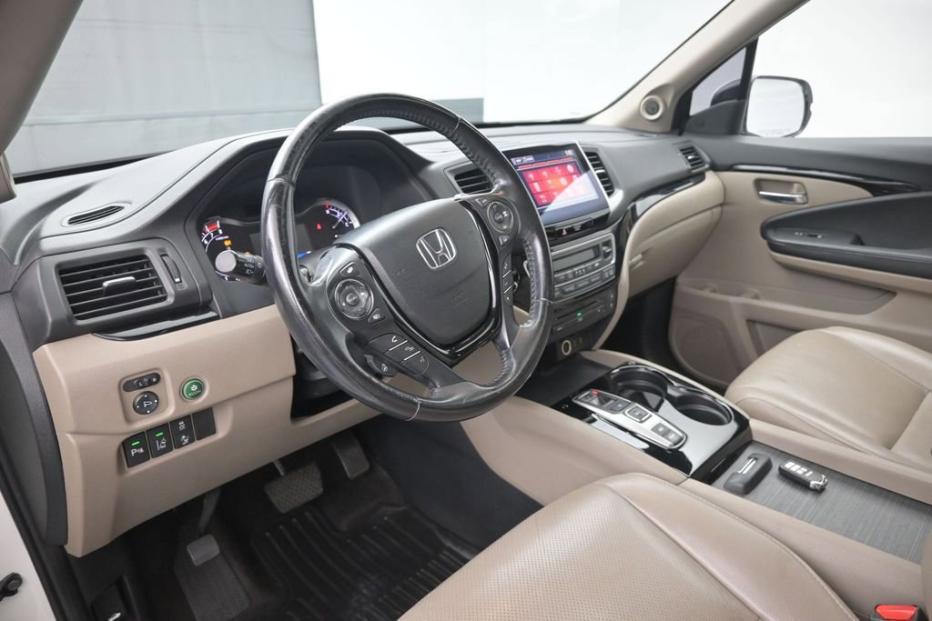 Used 2016 Honda Pilot Elite image 21