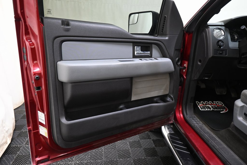 Used 2014 Ford F150 XLT w/ Equipment Group 302A Luxury image 23