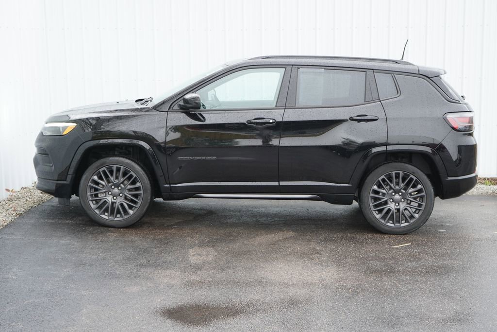 Used 2022 Jeep Compass High Altitude AWD/4WD image 3