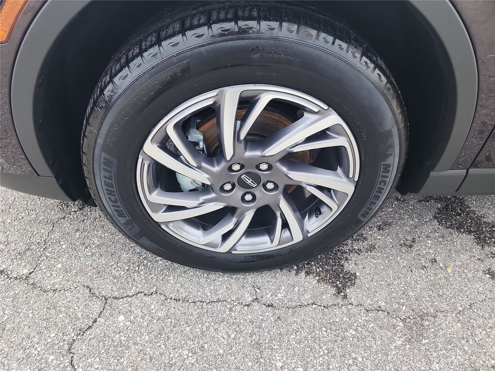 Used 2023 Lincoln Corsair FWD w/ Towing Package image 9