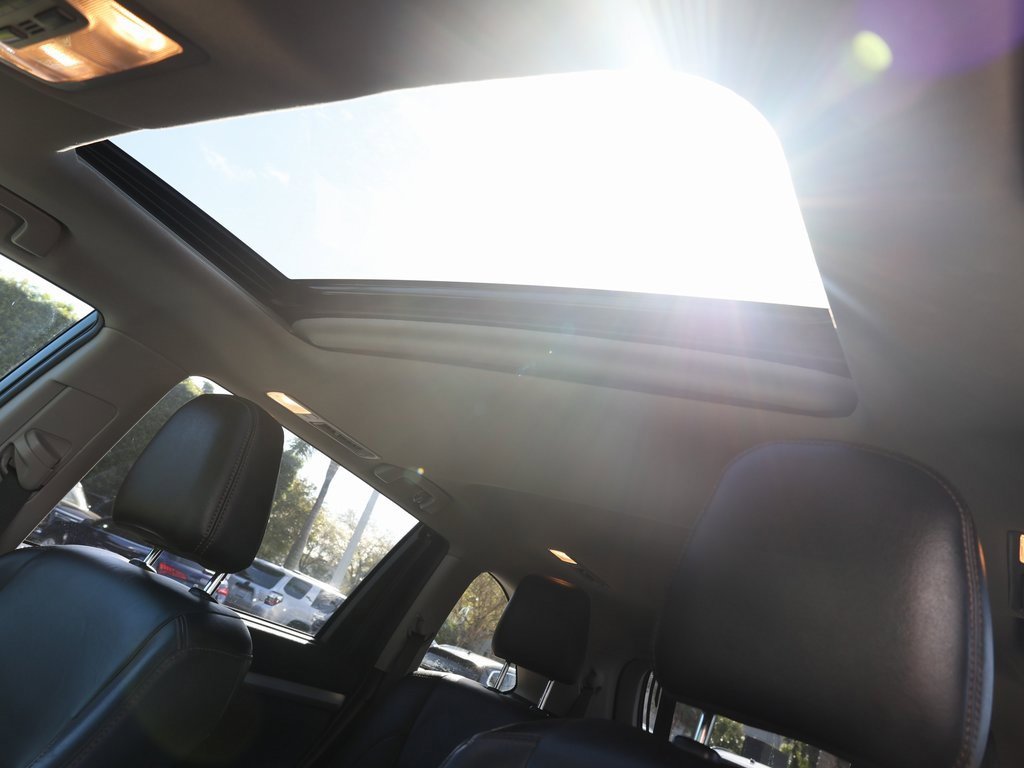 Used 2019 Toyota Highlander XLE image 16