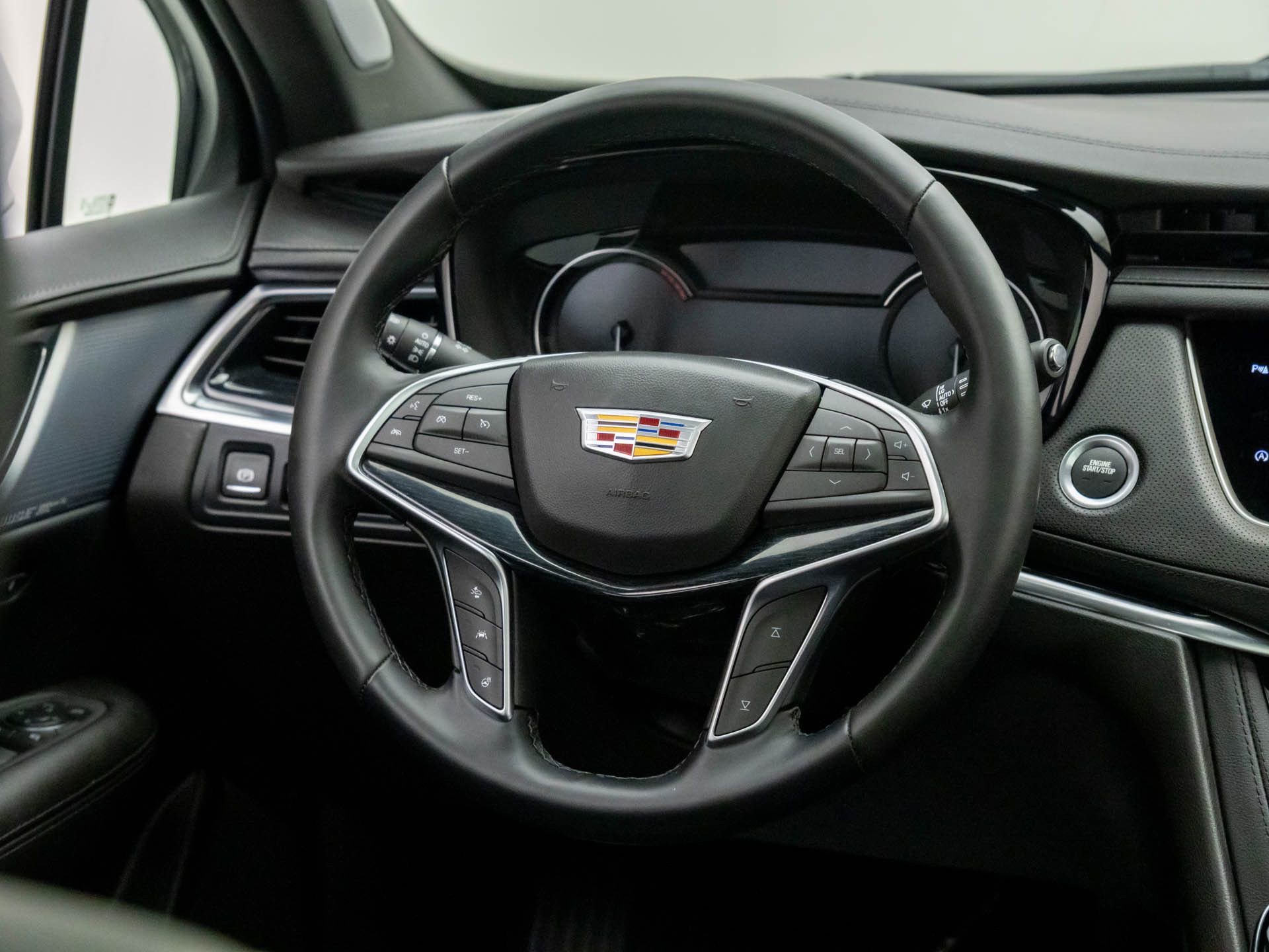 Certified 2025 Cadillac XT5 Premium Luxury image 13