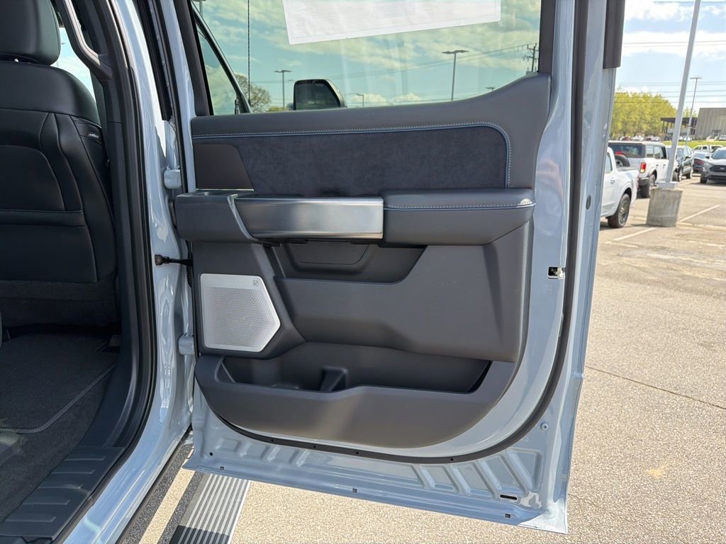 New 2026 Ford F250 Platinum image 20