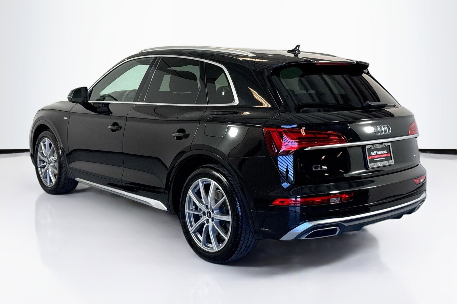 Used 2022 Audi Q5 e Prestige w/ Prestige Package image 7