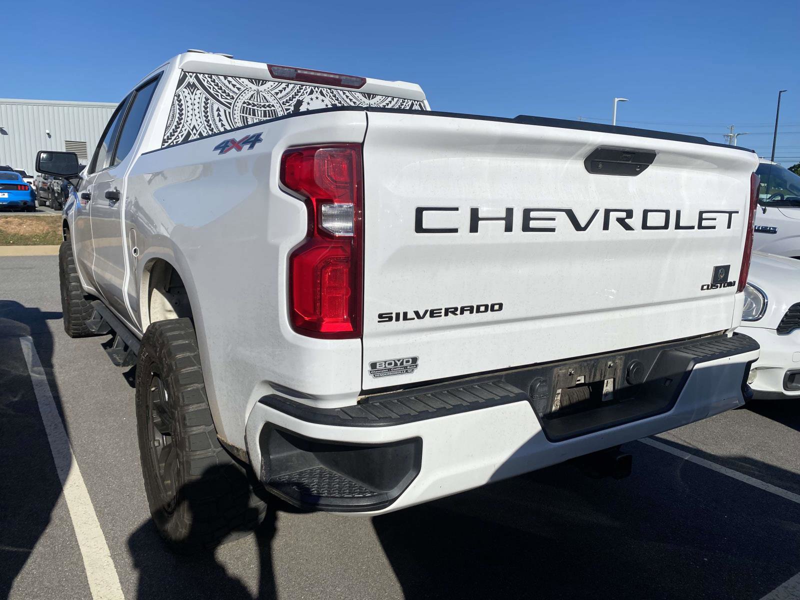 Used 2021 Chevrolet Silverado 1500 Custom w/ LPO, Dark Essentials Package AWD/4WD image 4