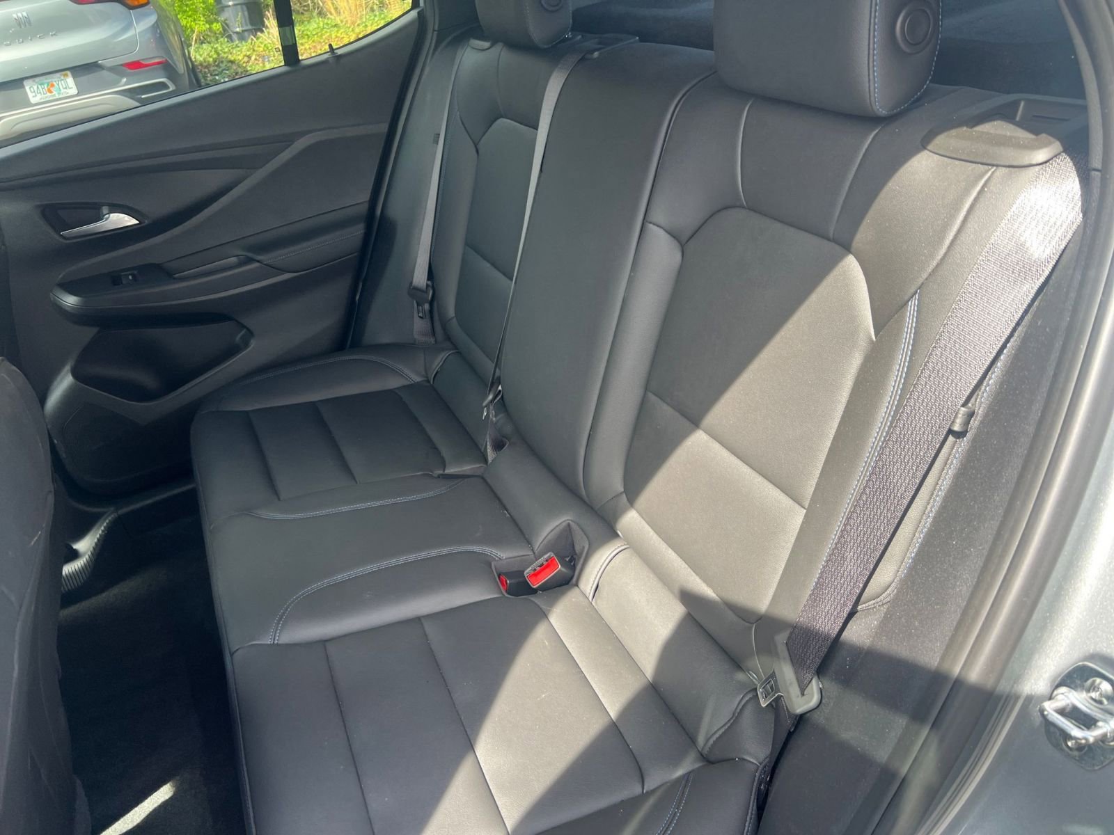 Used 2025 Buick Envista Sport Touring image 33