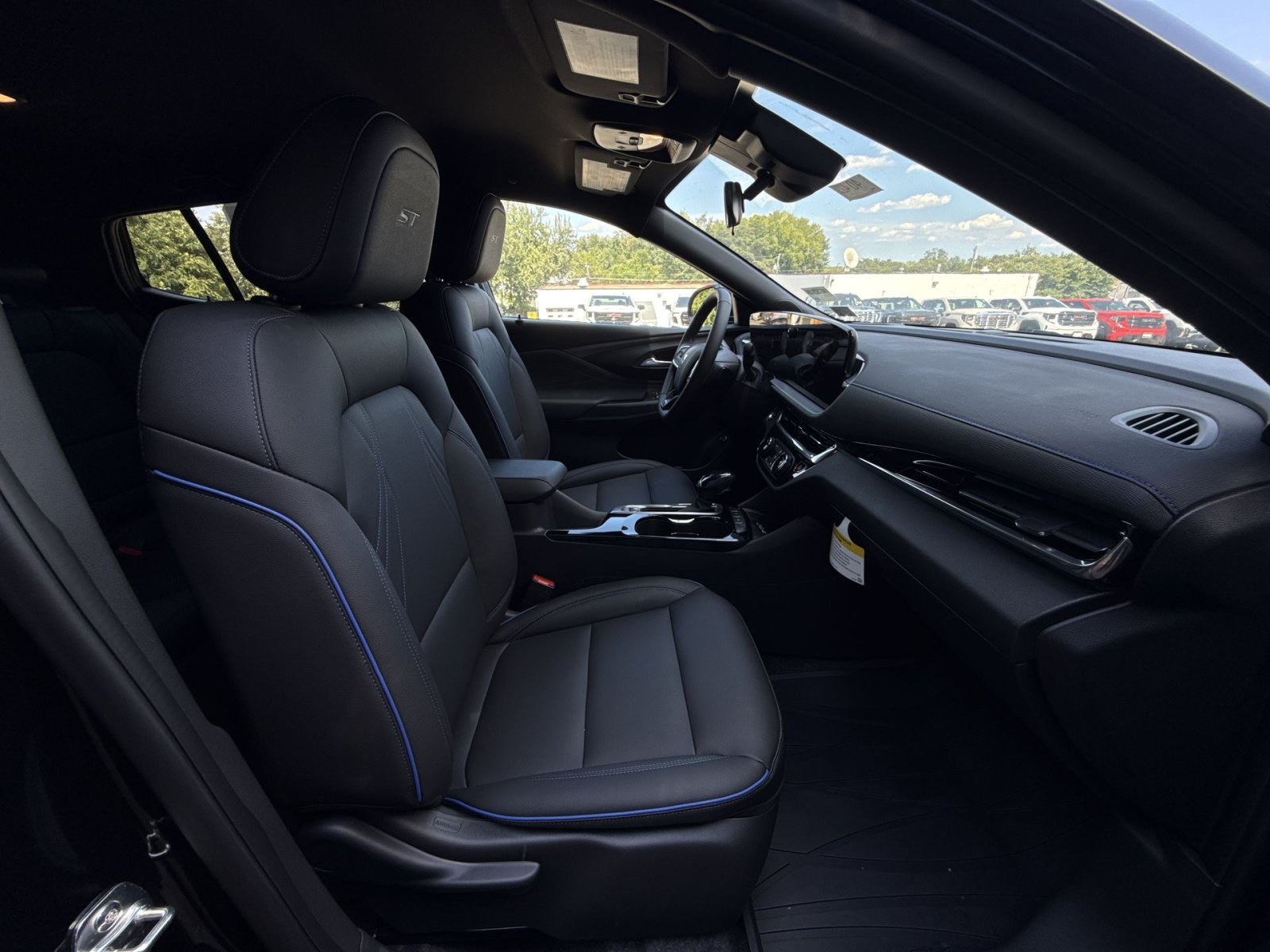 New 2026 Buick Envista Sport Touring w/ Convenience I Package FWD image 24