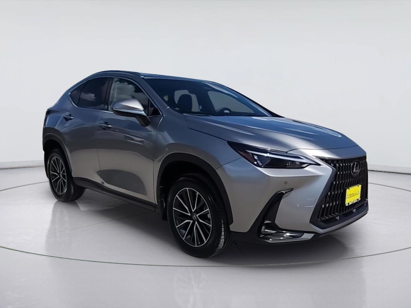 Used 2024 Lexus NX 350h AWD image 2