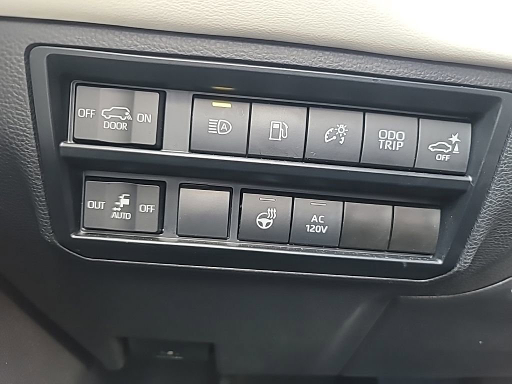 Used 2023 Toyota Sequoia Capstone image 19